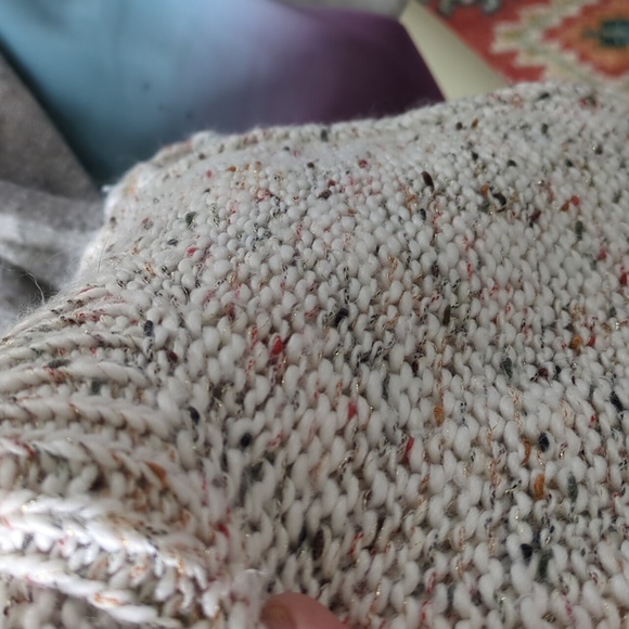 Women's knit multi color sweater. Size small - Picture 9 of 9